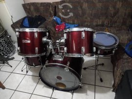 BATERIA GP Semiprofesional Color Rojo, $ 5,000.00