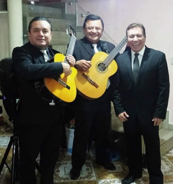 Trío La musica ideal para tu reunion, $ 2,222.00