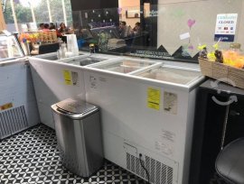 Heladeria super ubicada traspaso, $ 550,000